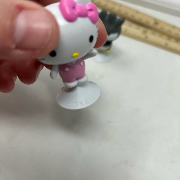 Hello Kitty Badtz Maru Figures Sanrio Chibi Snaps - Picture 6 of 7